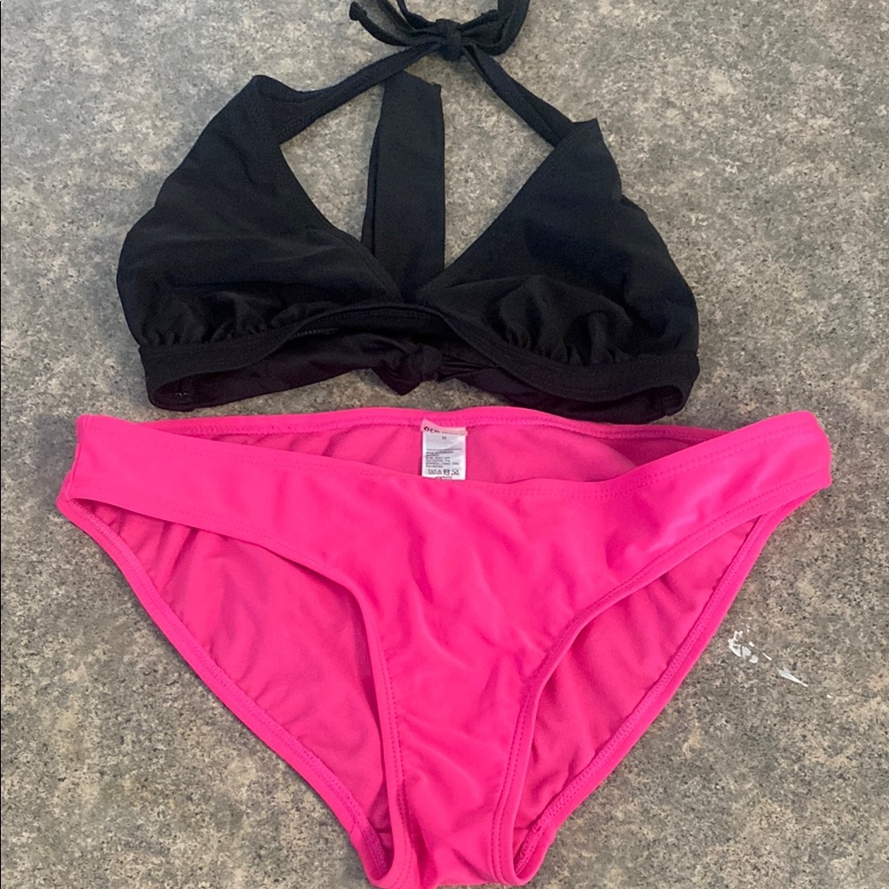 Old Navy Black and Pink Bikini Set